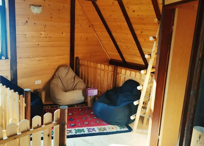 بيت للعطل Brvnara Dolina Jela باغينا باستا